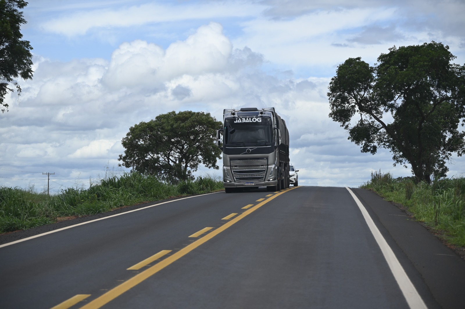 Atenção, motoristas: Goiás impõe restrição para caminhões durante feriado de ...